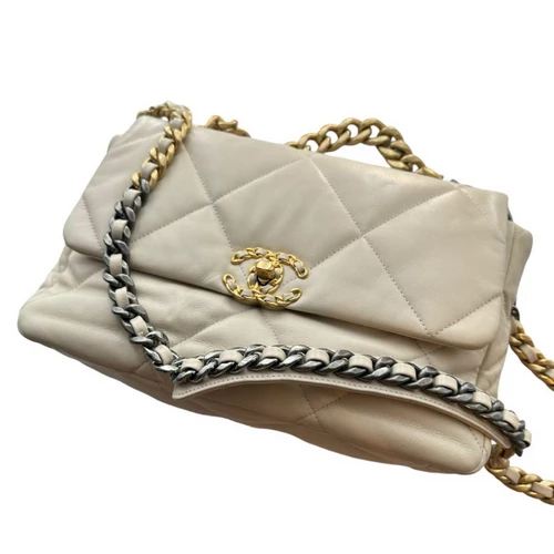 画像6723：シャネル CHANEL19 ショルダーバッグ マトラッセ ラムスキン